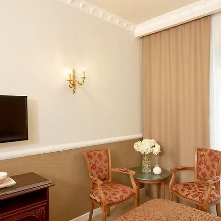 Hotel Grand Palace 5*