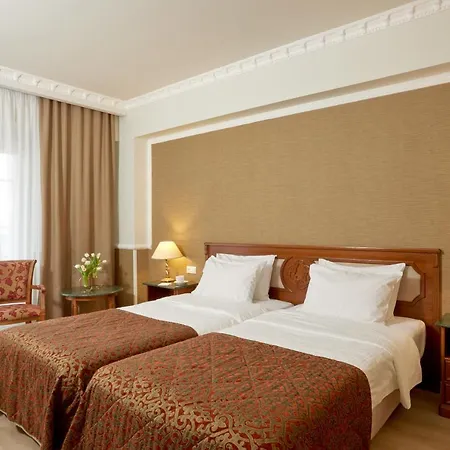 Grand Palace 5*