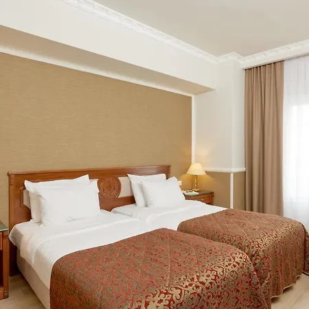 Hotel Grand Palace